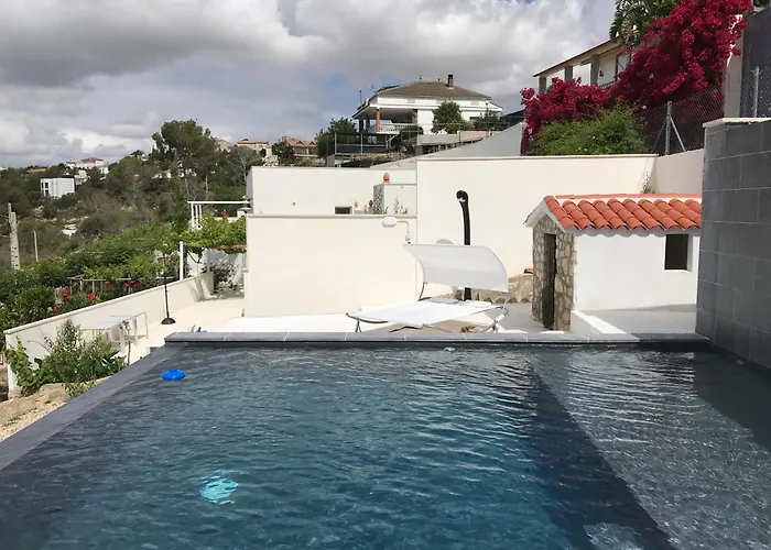 Campagne Luxueuse De Sitges